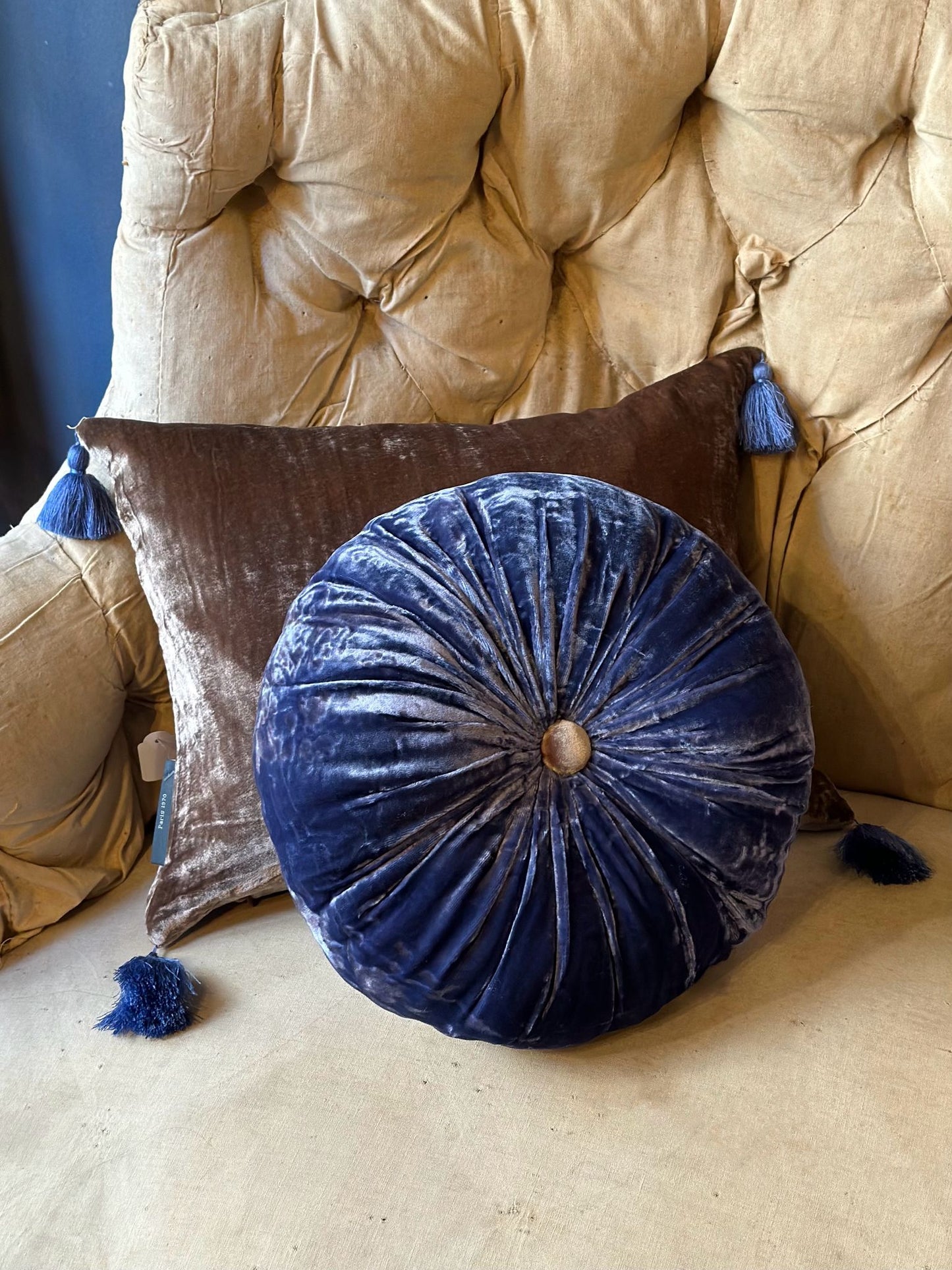 Velvet Tassels Cushion - Londres