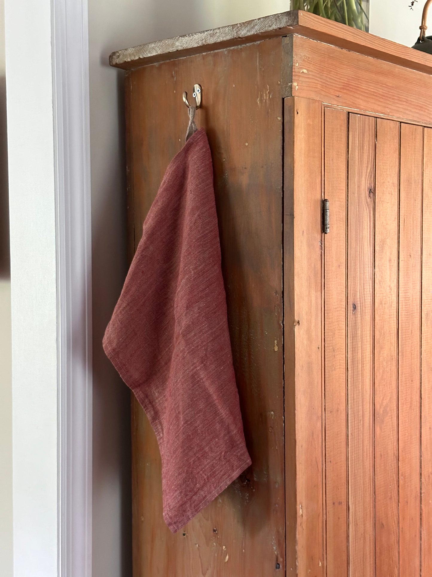 V.VM Linen Tea Towel - Tomato Red