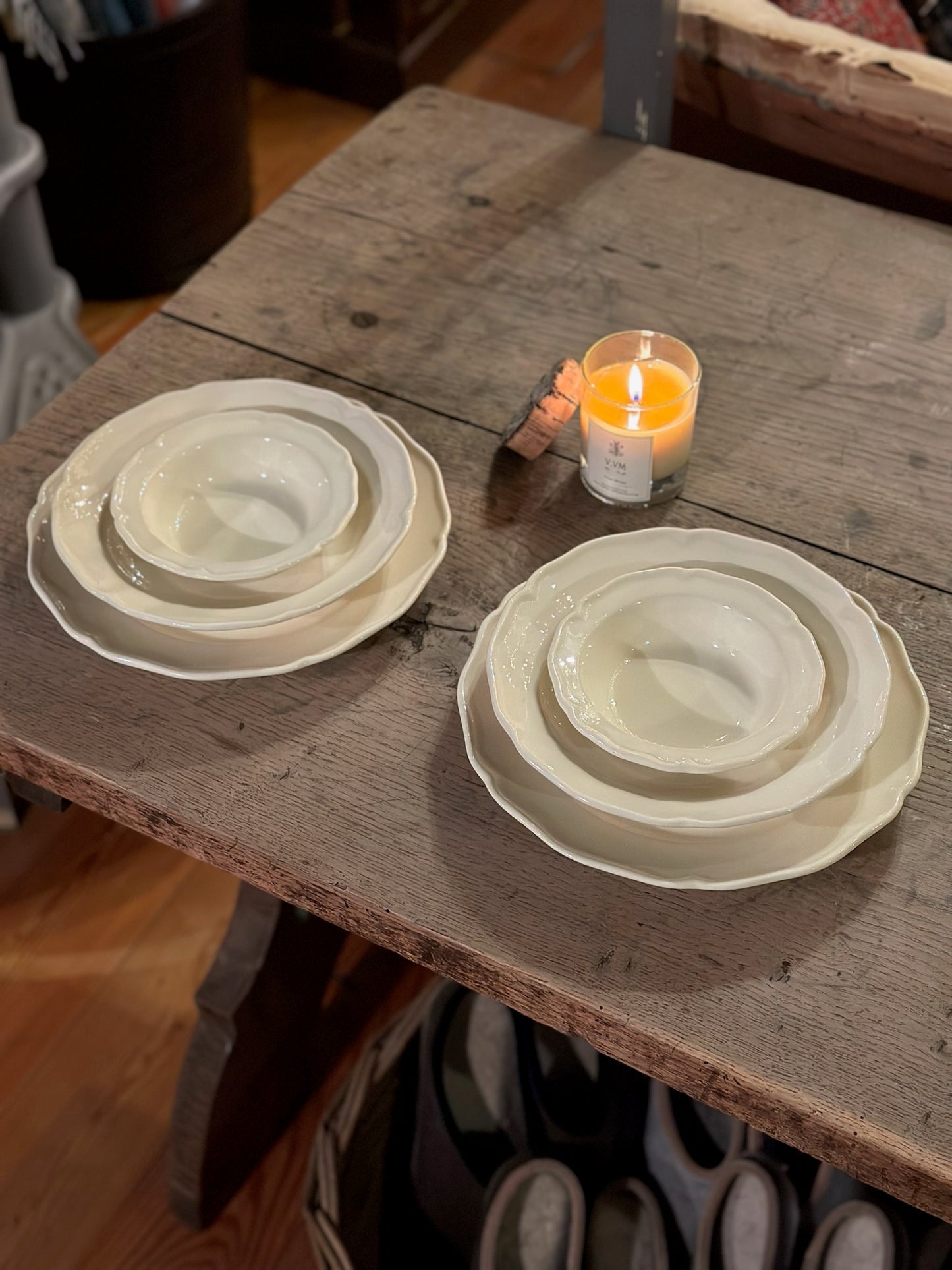 V.VM Cream Collection - Medium Dinner