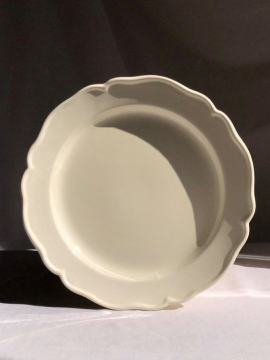 V.VM Cream Collection - Medium Round Serving Platter