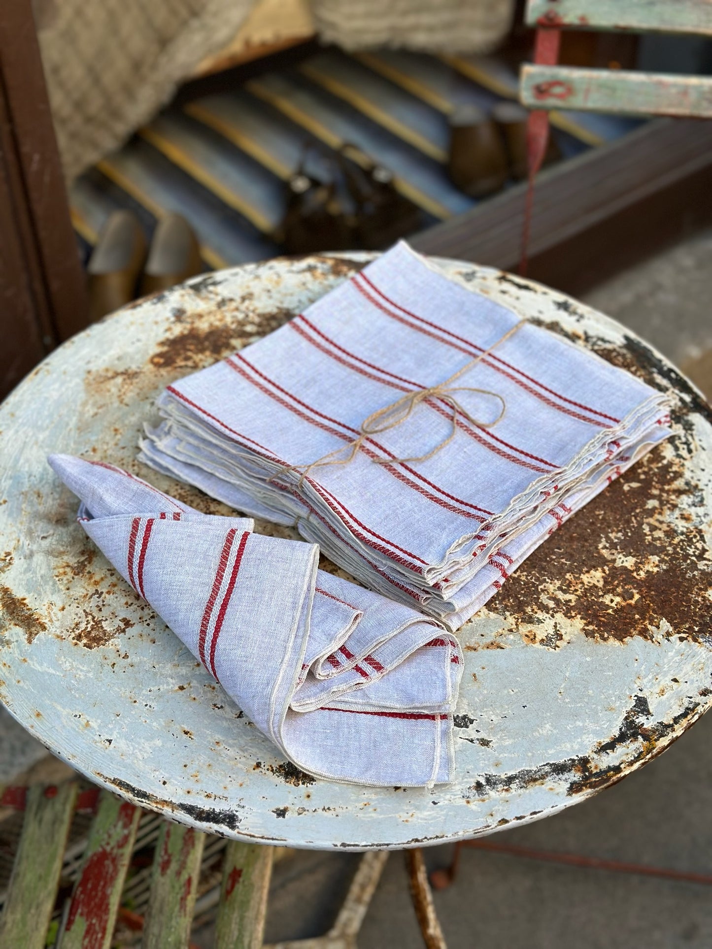 Set of 2 V.VM Linen Napkins - Red Stripes