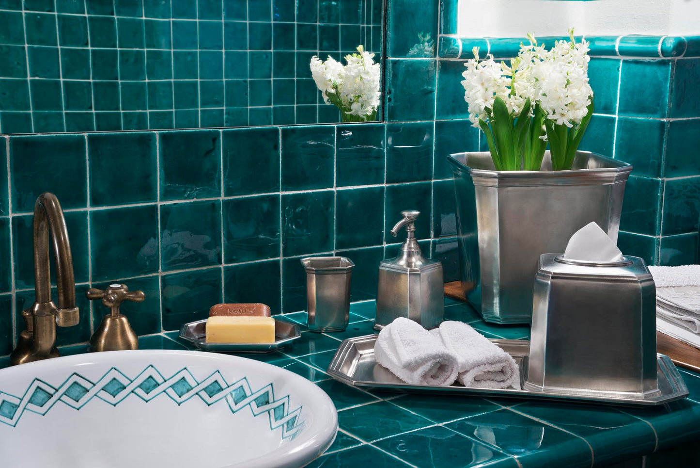 Dolomiti Toothbrush Holder by Cosi Tabellini