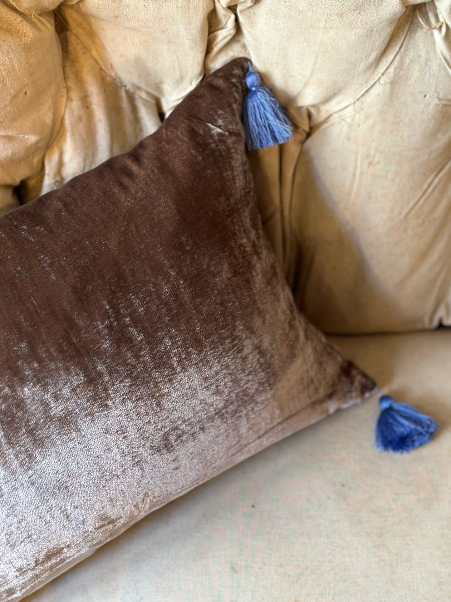 Velvet Tassels Cushion - Londres