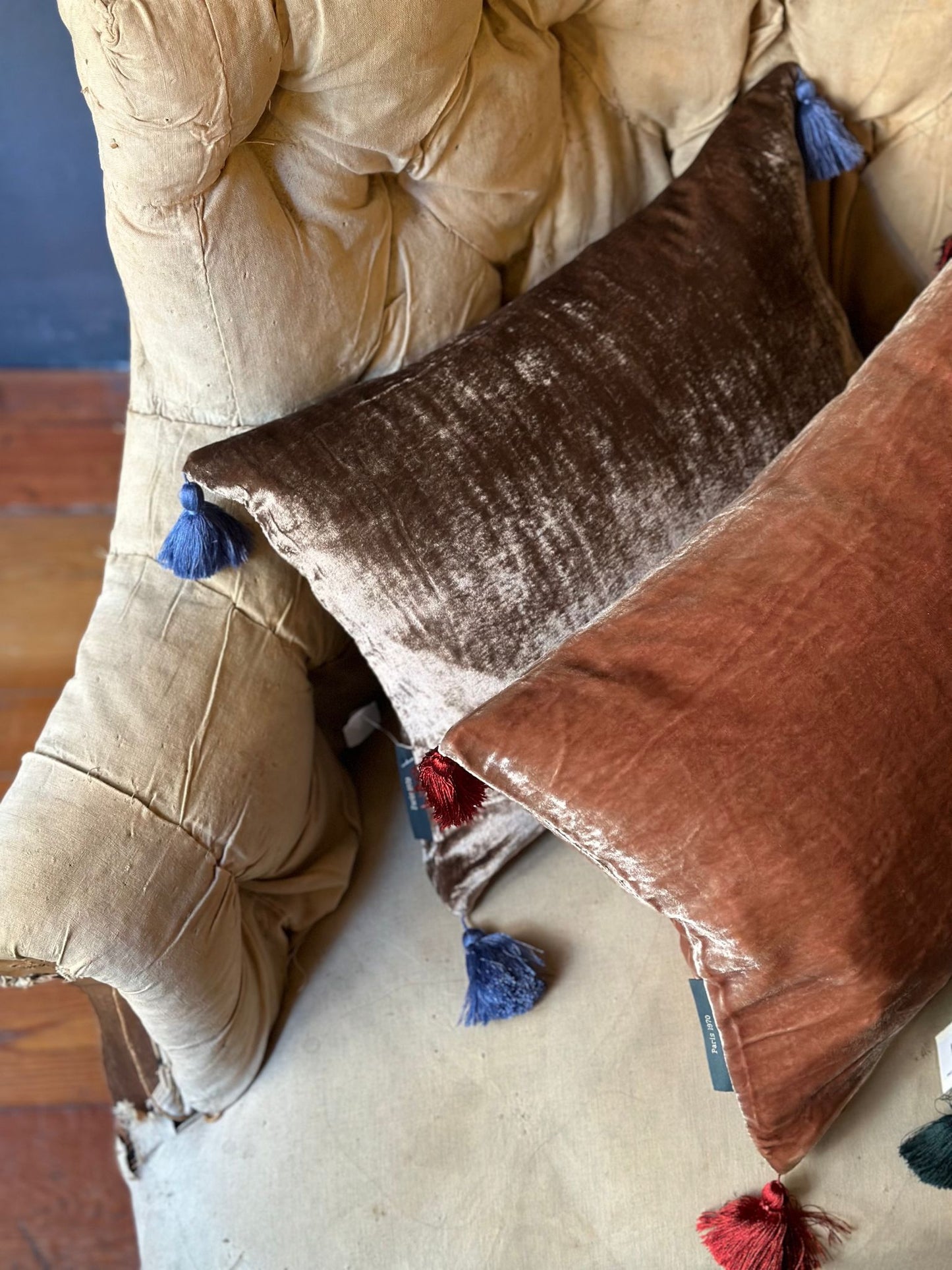 Velvet Tassels Cushion - Londres