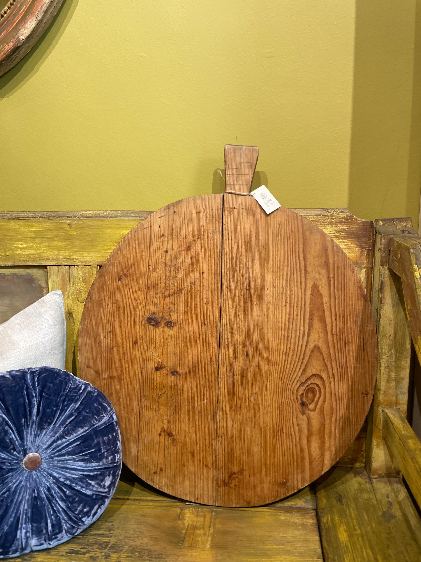 Antique Round Cutting board