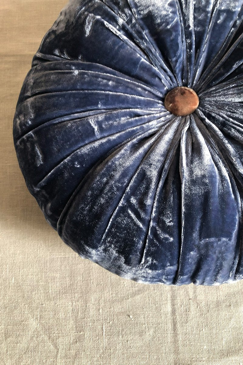 Velvet Sweet Cushion - Delft