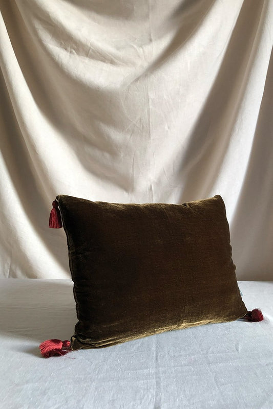 Cuscino con nappe in velluto - Owaka