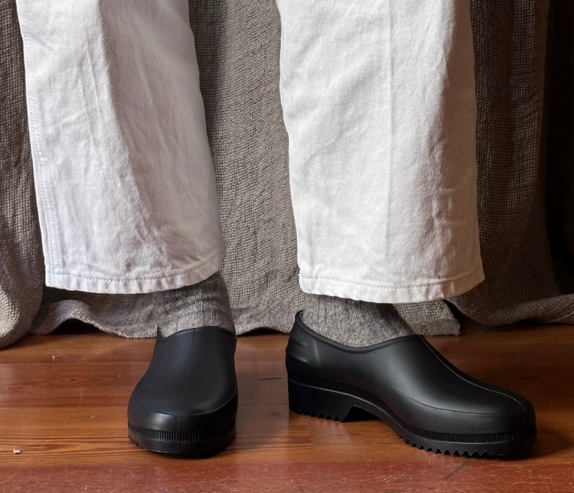 Black Gardana Hemp Clog by Plasticana