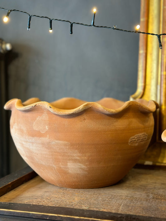 Handmade Terracotta Wavy Pot - XLarge