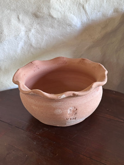 V.VM Handmade Terracotta Wavy Pot - 25cm