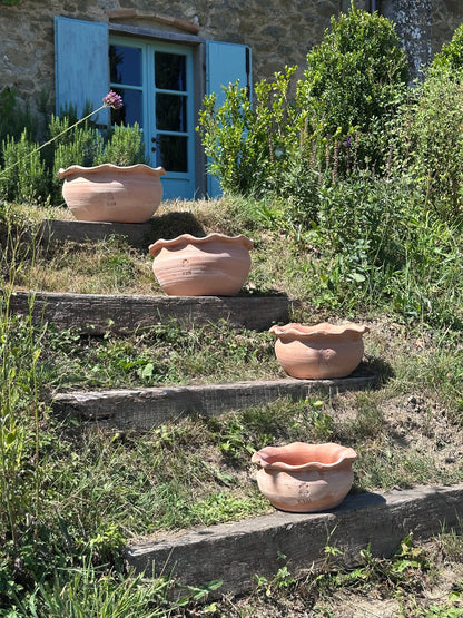 Vaso ondulato in terracotta fatto a mano - Piccolo
