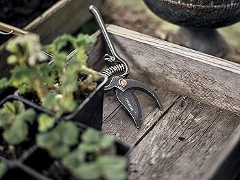 Garden Pruner & Sheath
