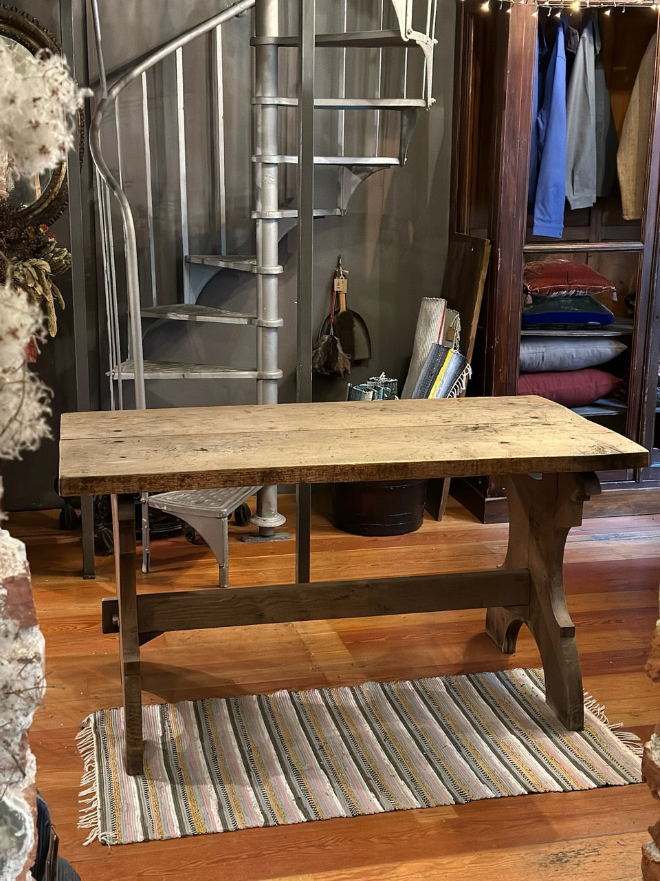 Antique Rustic Oak Dining Table - Early 1900