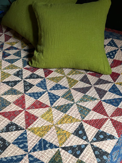 V.VM Patchwork Quilt, Colored Wheels - Double Bed No. 1
