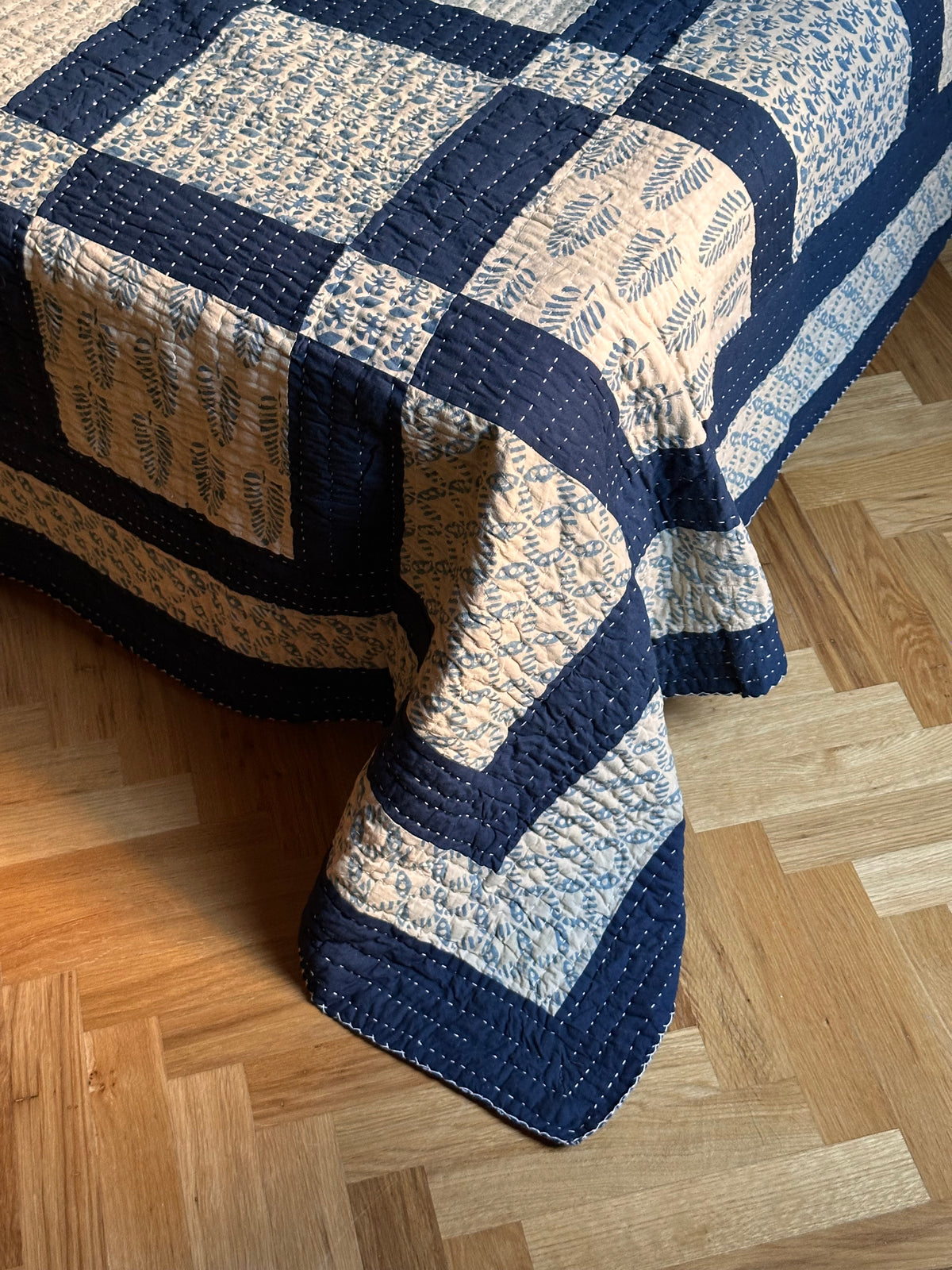 V.VM Patchwork Quilt, Blue/White Squares - Double Bed No. 3