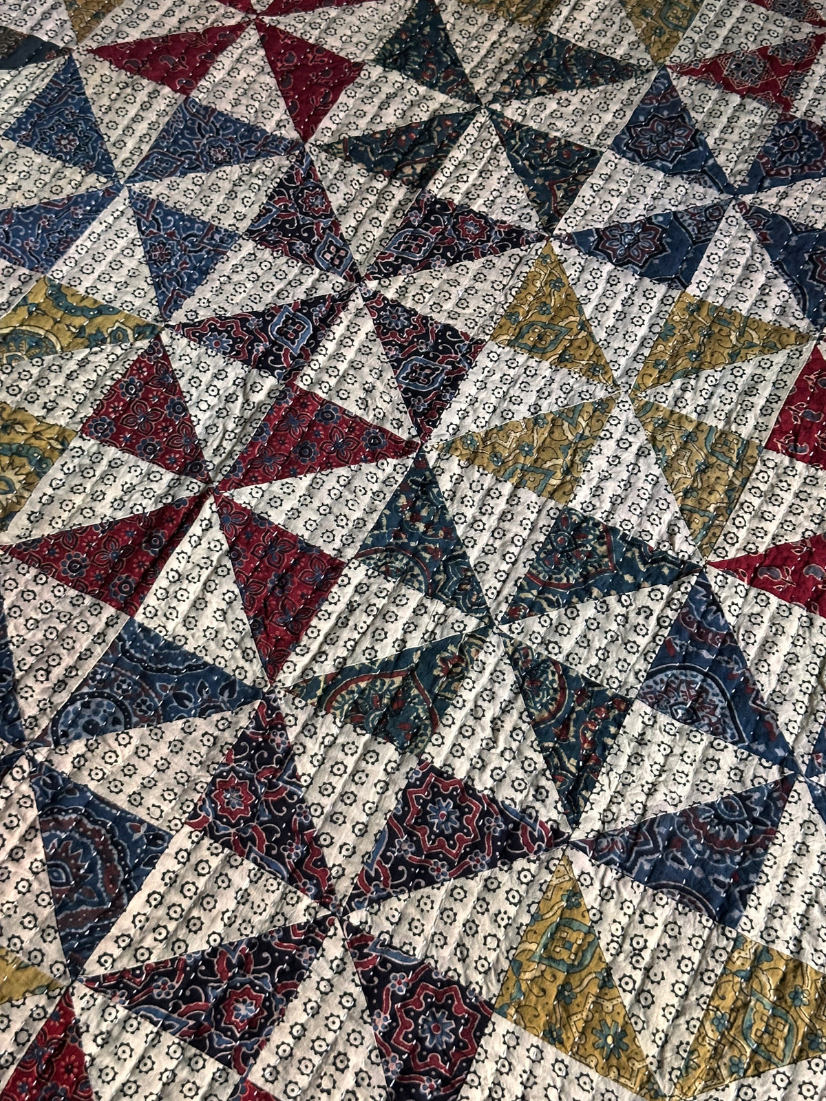 V.VM Patchwork Quilt, Colored Wheels - Double Bed No. 4