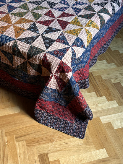 V.VM Patchwork Quilt, Colored Wheels - Double Bed No. 6