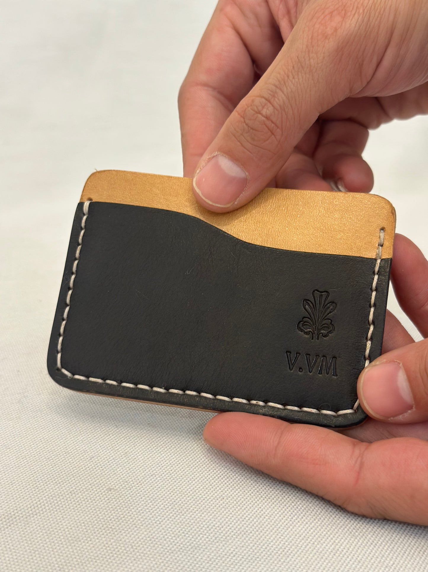 V.VM Porta carte fatto a mano in Toscana - Nero