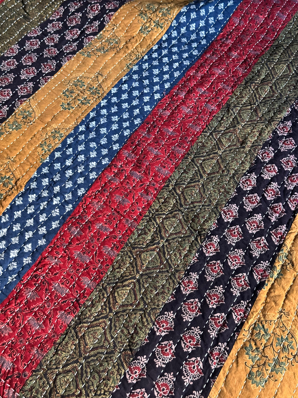 V.VM Quilt - Colored Wheels - Single No. 1