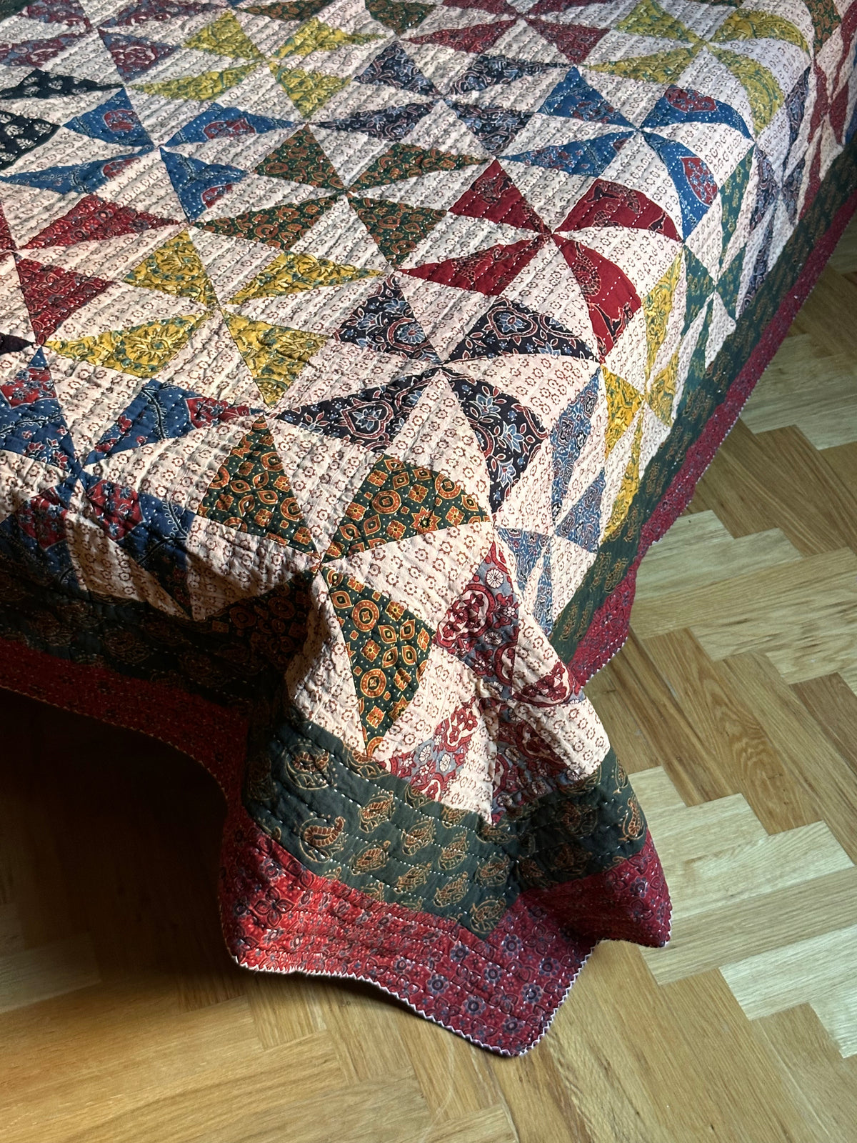 V.VM Quilt - Colored Wheels - Single No. 3