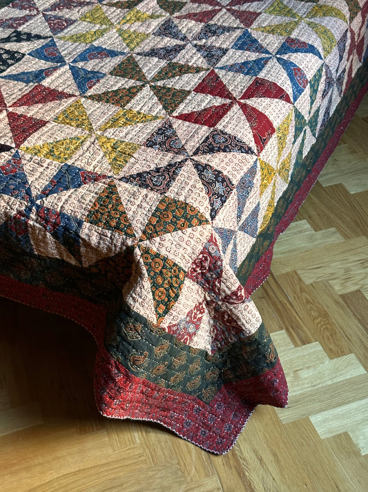 V.VM Quilt - Colored Wheels - Single No. 3