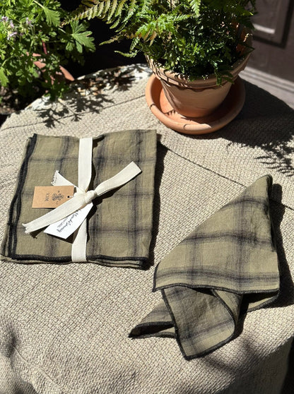 Set of Linen Check Napkins - Green