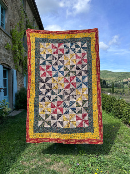 V.VM Quilt - Colored Wheels - Single