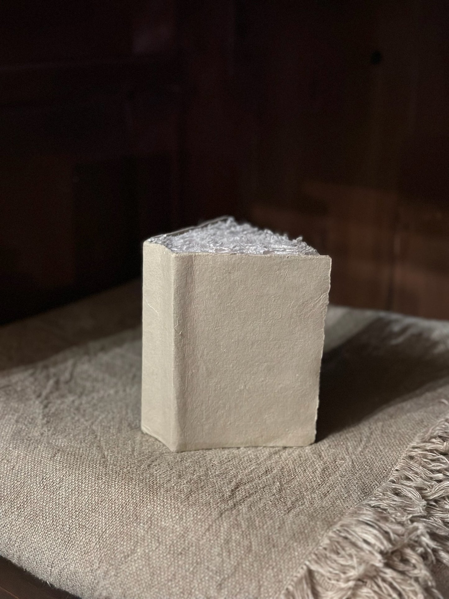 Piccolo libro fatto a mano - Beige