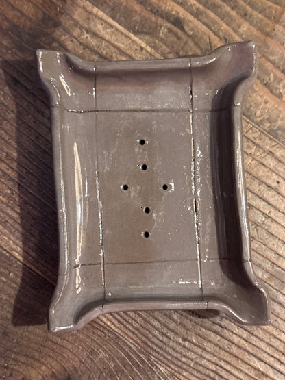 Portasapone in ceramica fatto a mano - Tovagliolo milanese - Scuro