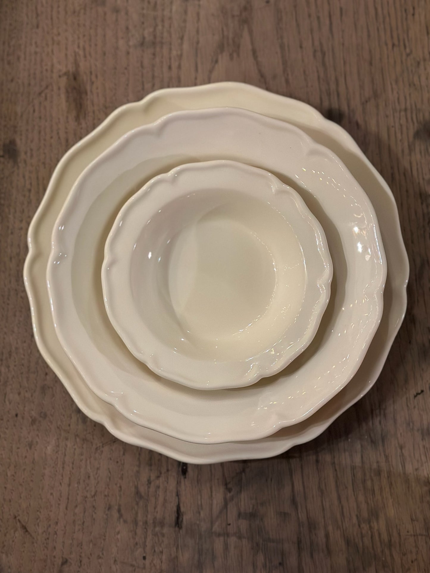 V.VM Ceramics Cream - Medium Dinner