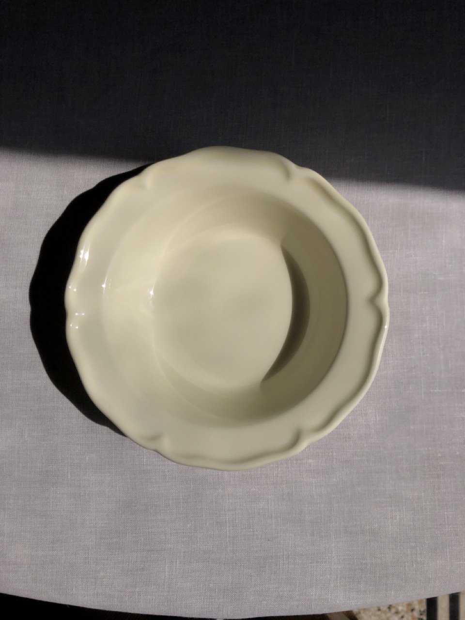 V.VM Cream Collection - Small Bowl