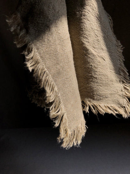 Tovaglia in lino con frange V.VM