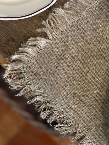 Tovaglietta in lino con frange V.VM