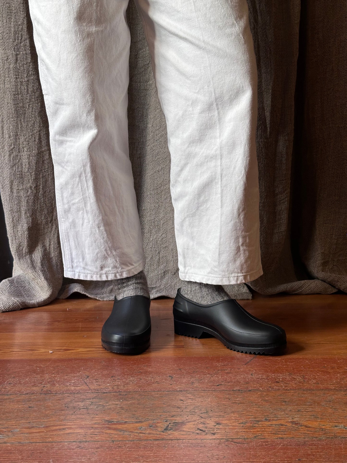 Black Gardana Hemp Clog by Plasticana