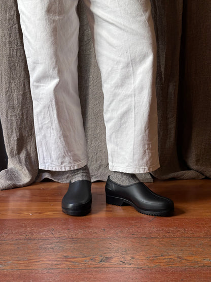 Zoccolo Gardana in canapa nero di Plasticana