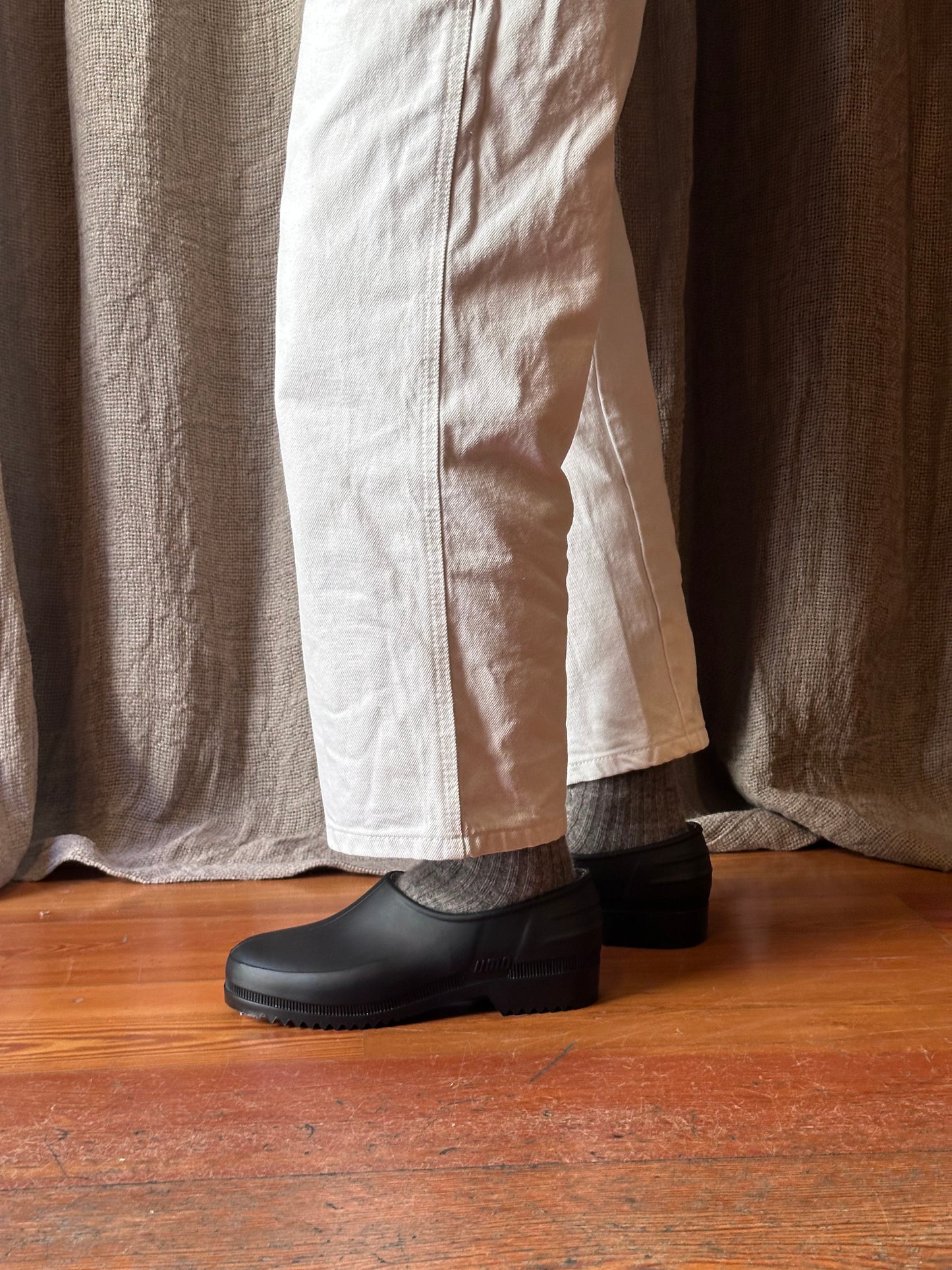 Black Gardana Hemp Clog by Plasticana