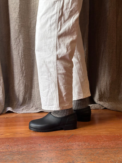 Zoccolo Gardana in canapa nero di Plasticana