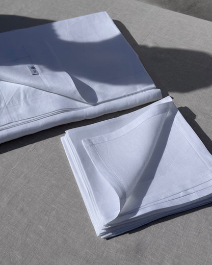 Set di tovaglie e tovaglioli in lino bianco perfetto 100% di V.VM