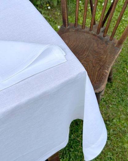 Set di tovaglie e tovaglioli in lino bianco perfetto 100% di V.VM
