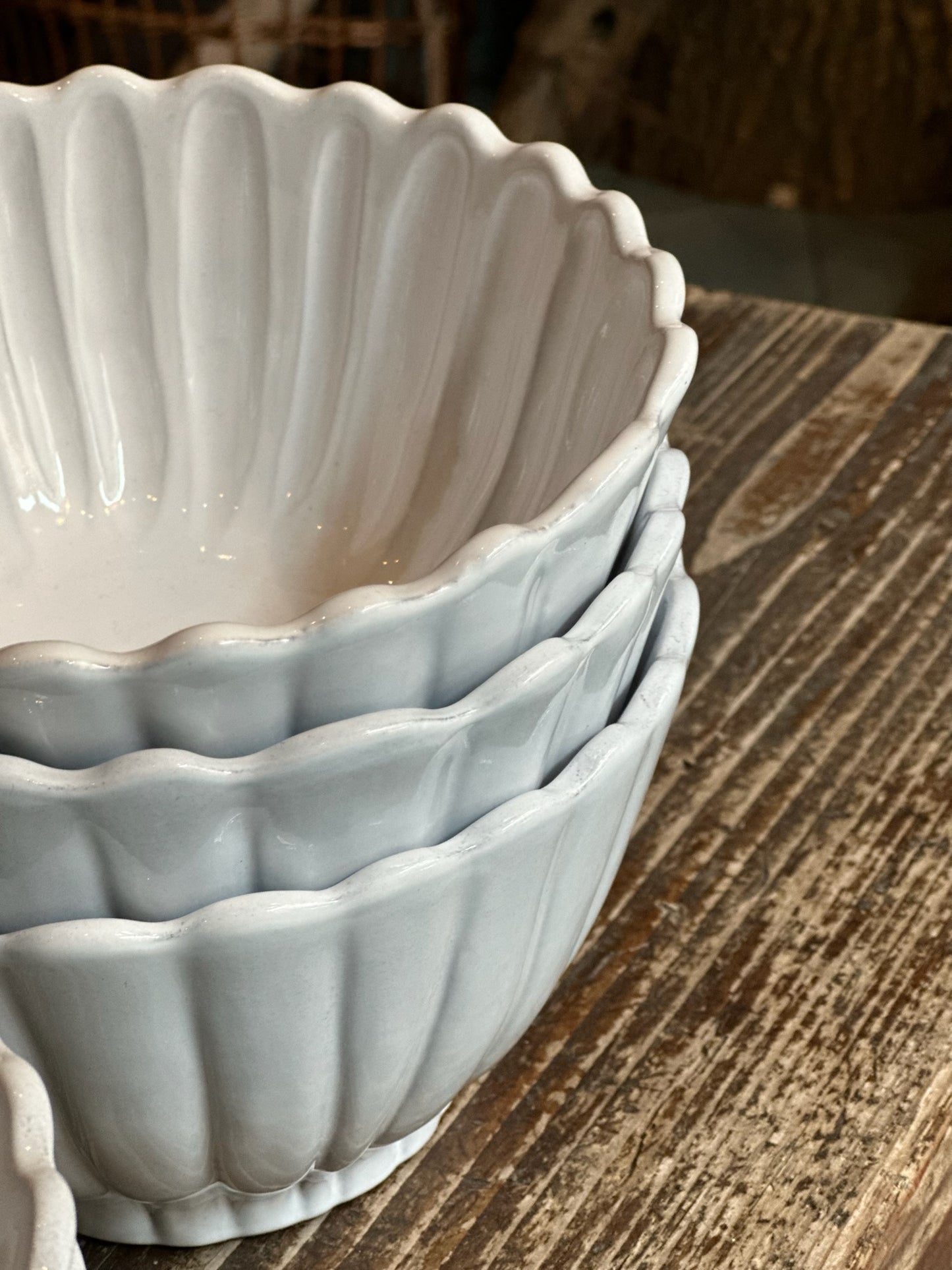 Ceramic Scalloped Bowl