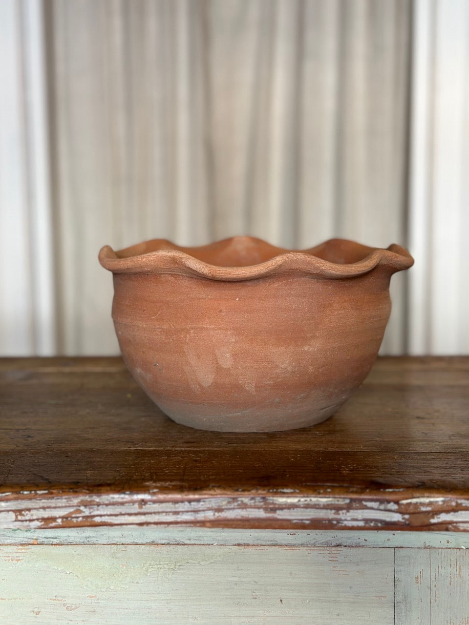 Vaso ondulato in terracotta fatto a mano - Piccolo
