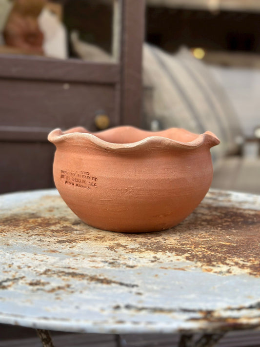 Vaso ondulato in terracotta fatto a mano - Piccolo