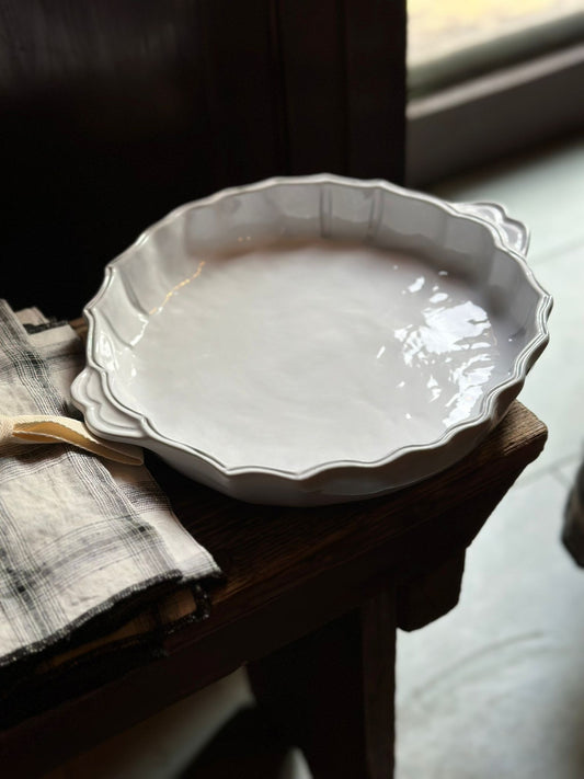 Ceramic ‘Baroque’ Pie Dish – Handcrafted Italian Elegance