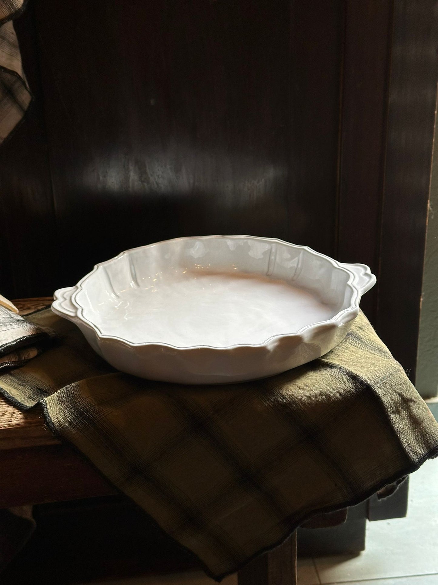 Ceramic ‘Baroque’ Pie Dish – Handcrafted Italian Elegance