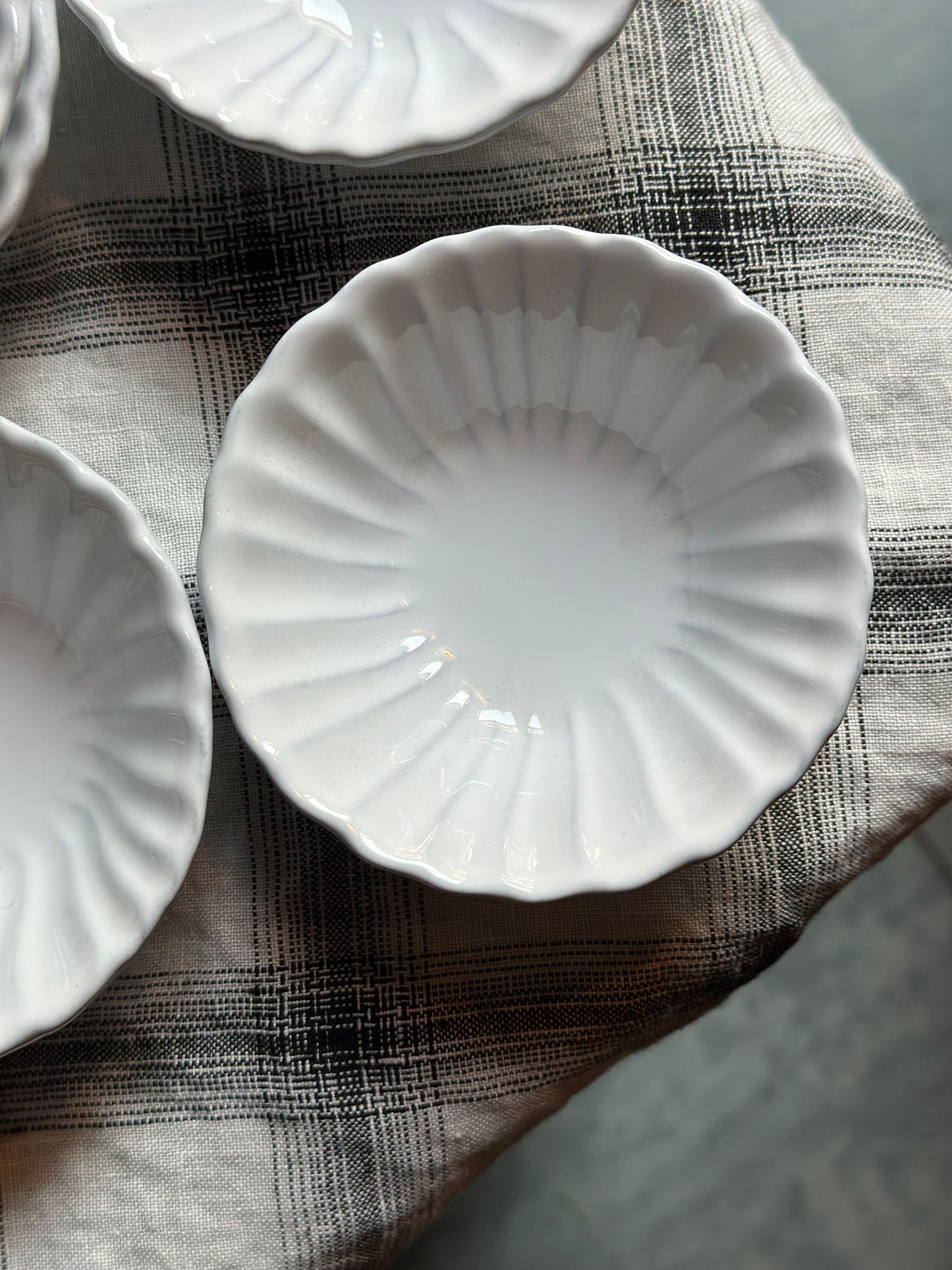 Ceramic Scalloped Dipping Bowl - Small
