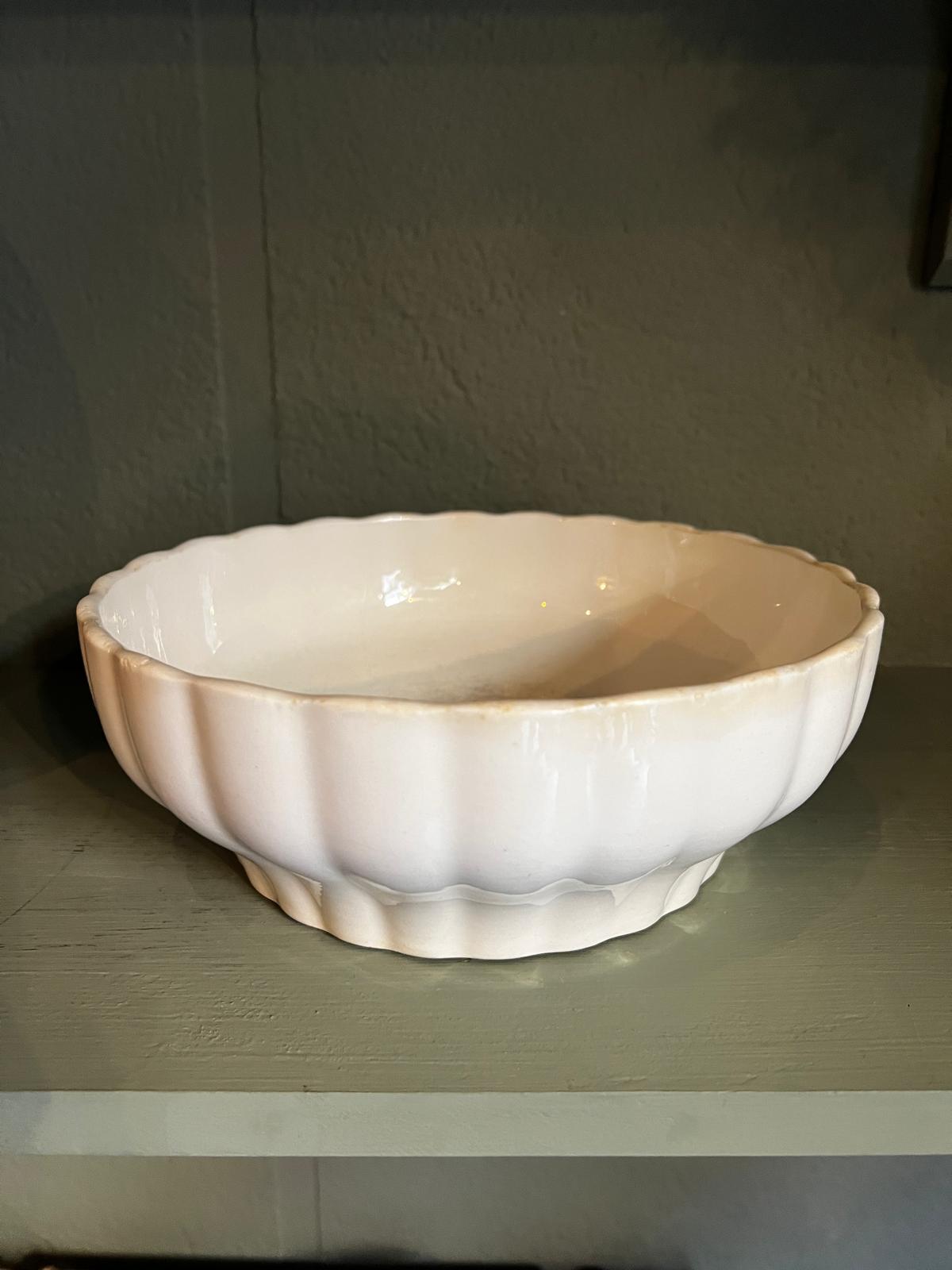 Ceramic Wavy Bowl - Laveno