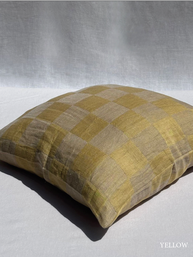 Cuscino in lino a quadri azzurri V.VM – 50 x 50 cm